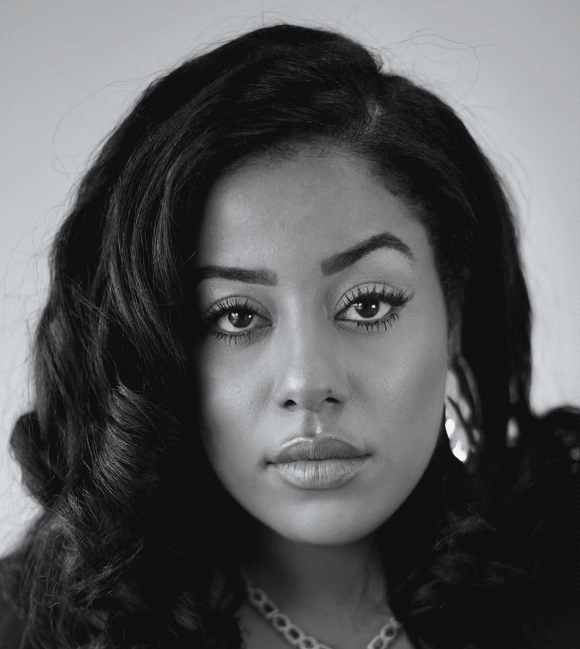 Saïda Fakher, in black and white.